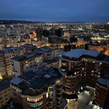 Skyline 18 View Apartment, Balcony & Parking アパート *
