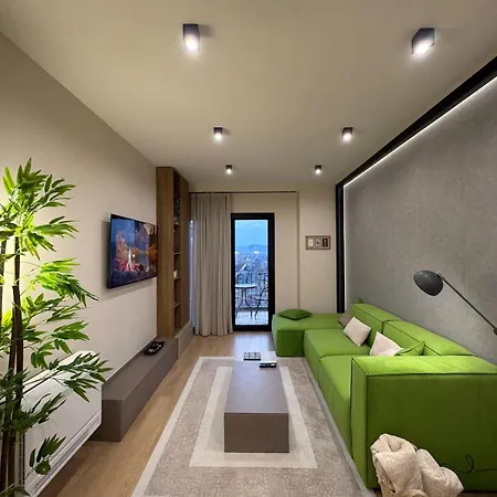 Daire Skyline 18 View Apartment, Balcony & Parking Tiran