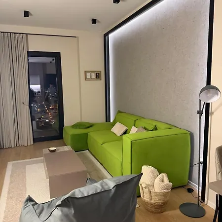 Daire Skyline 18 View Apartment, Balcony & Parking Tiran
