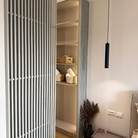 Daire Skyline 18 View Apartment, Balcony & Parking
