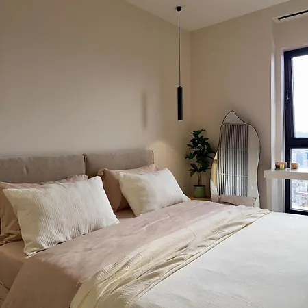Daire Skyline 18 View Apartment, Balcony & Parking